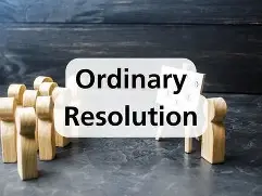 Wooden figures discussing ordinary resolution concept.